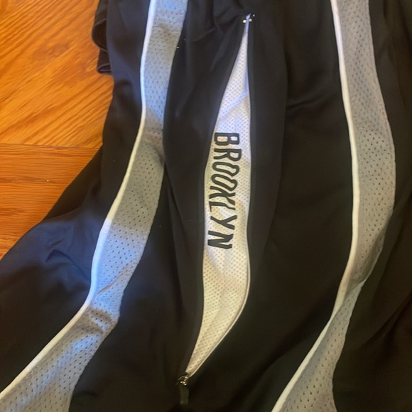 Bundle of 3 Pairs of Men’s Brooklyn Nets Shorts - Picture 3 of 6